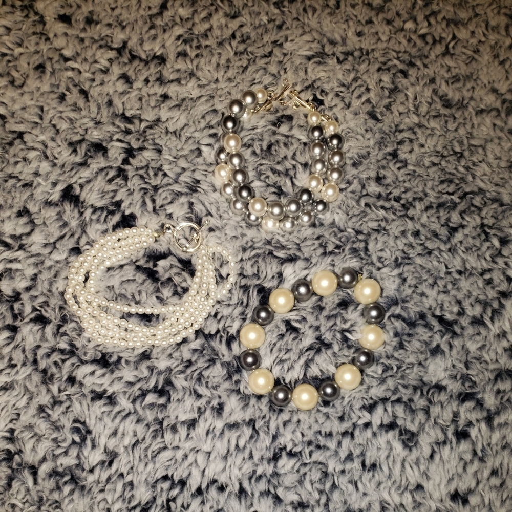Pearl Bracelet Bundle - Costume Jewelry